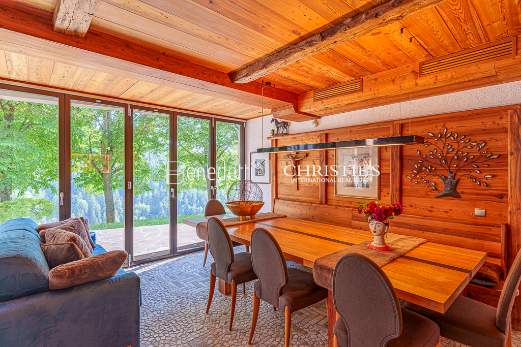 8 Bedroom Estate's Image 17