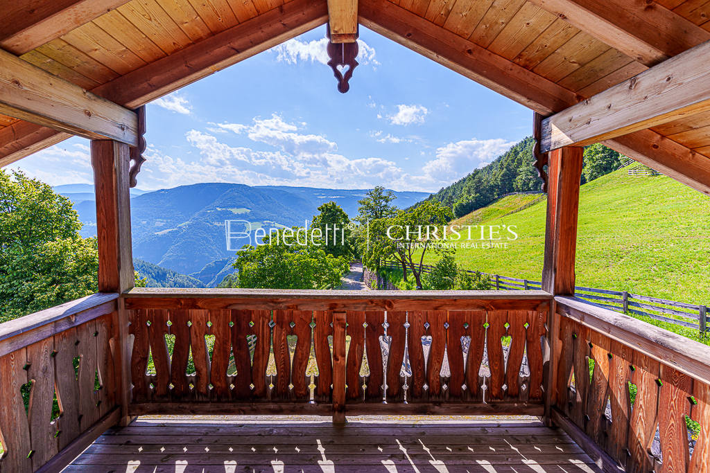 8 Bedroom Estate's Image 28