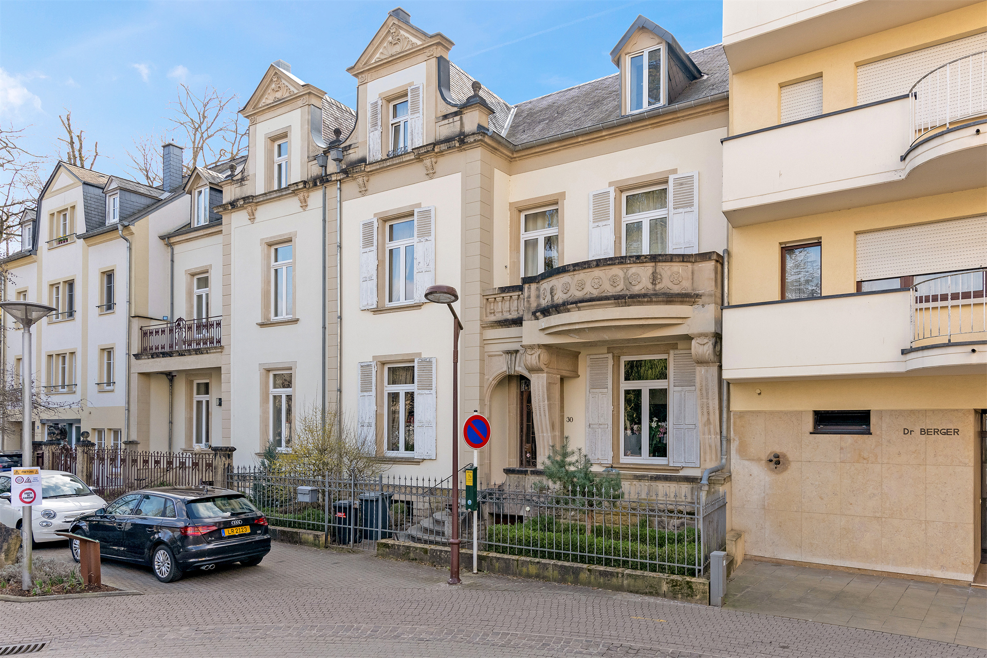 5 Bedroom Villa/Townhouse's Image 4