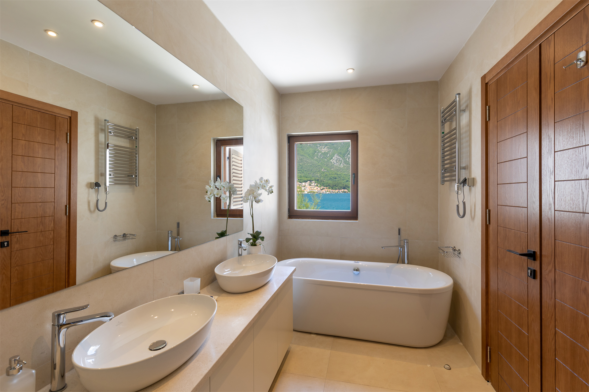 3 Bedroom Villa/Townhouse's Image 17