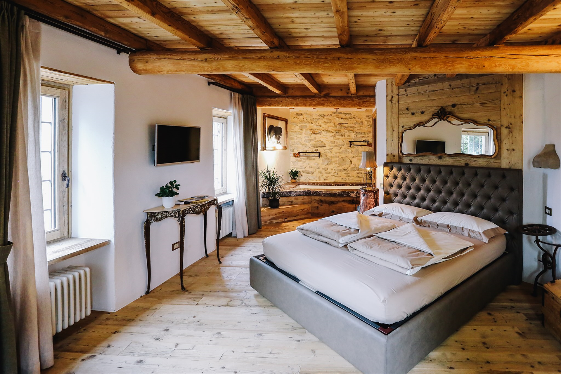 10 Bedroom Villa/Townhouse's Image 12