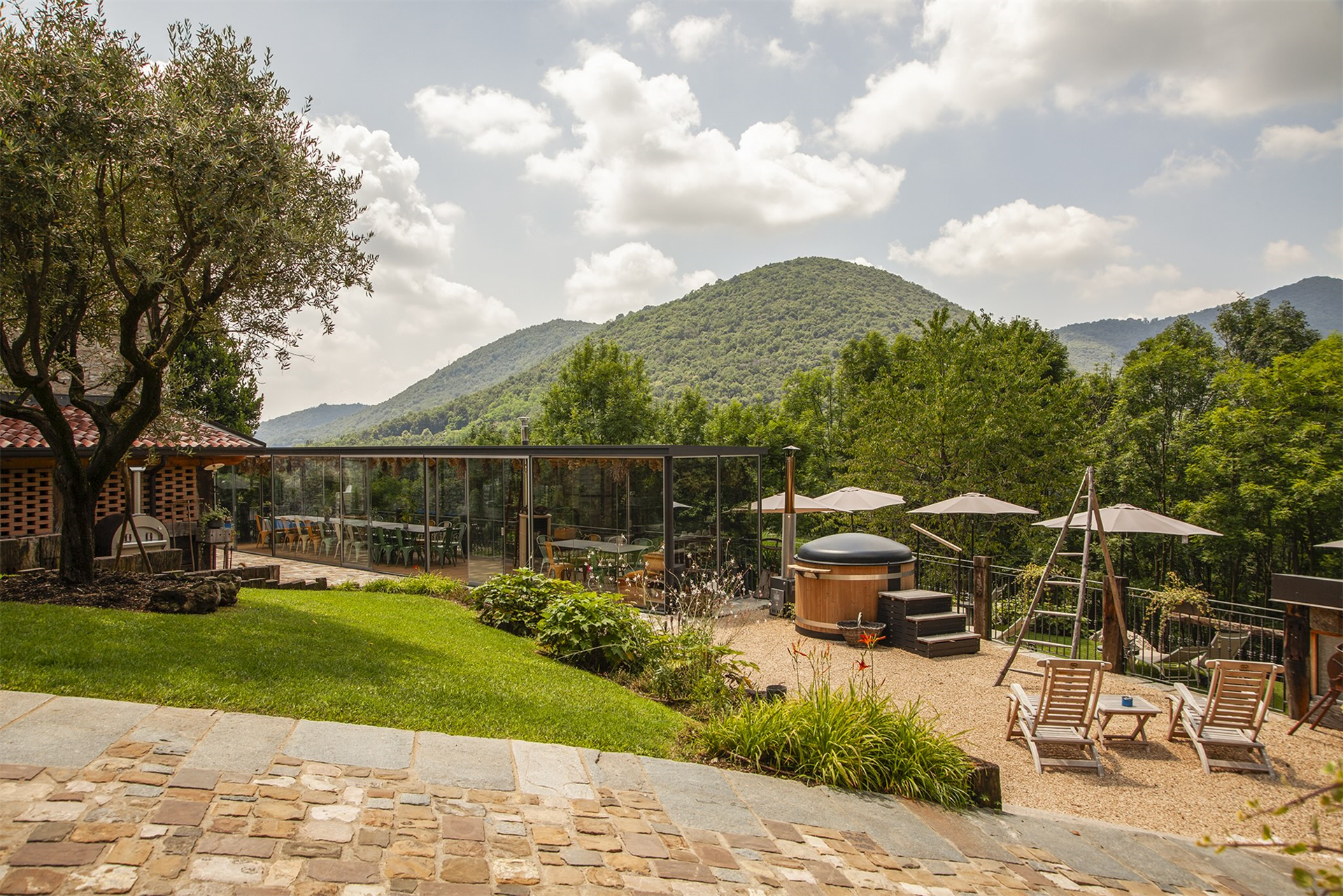 10 Bedroom Villa/Townhouse's Image 27