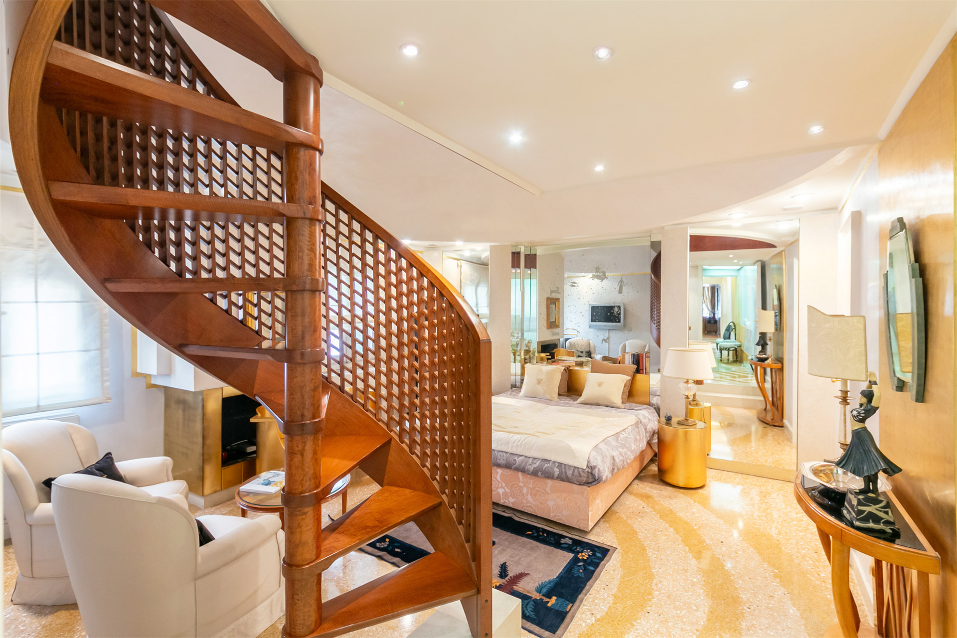 2 Bedroom Apartment/Flat's Image 7
