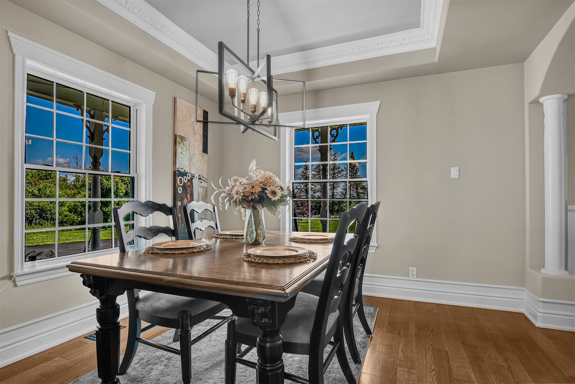 5 Bedroom Single Family Home/House's Image 9