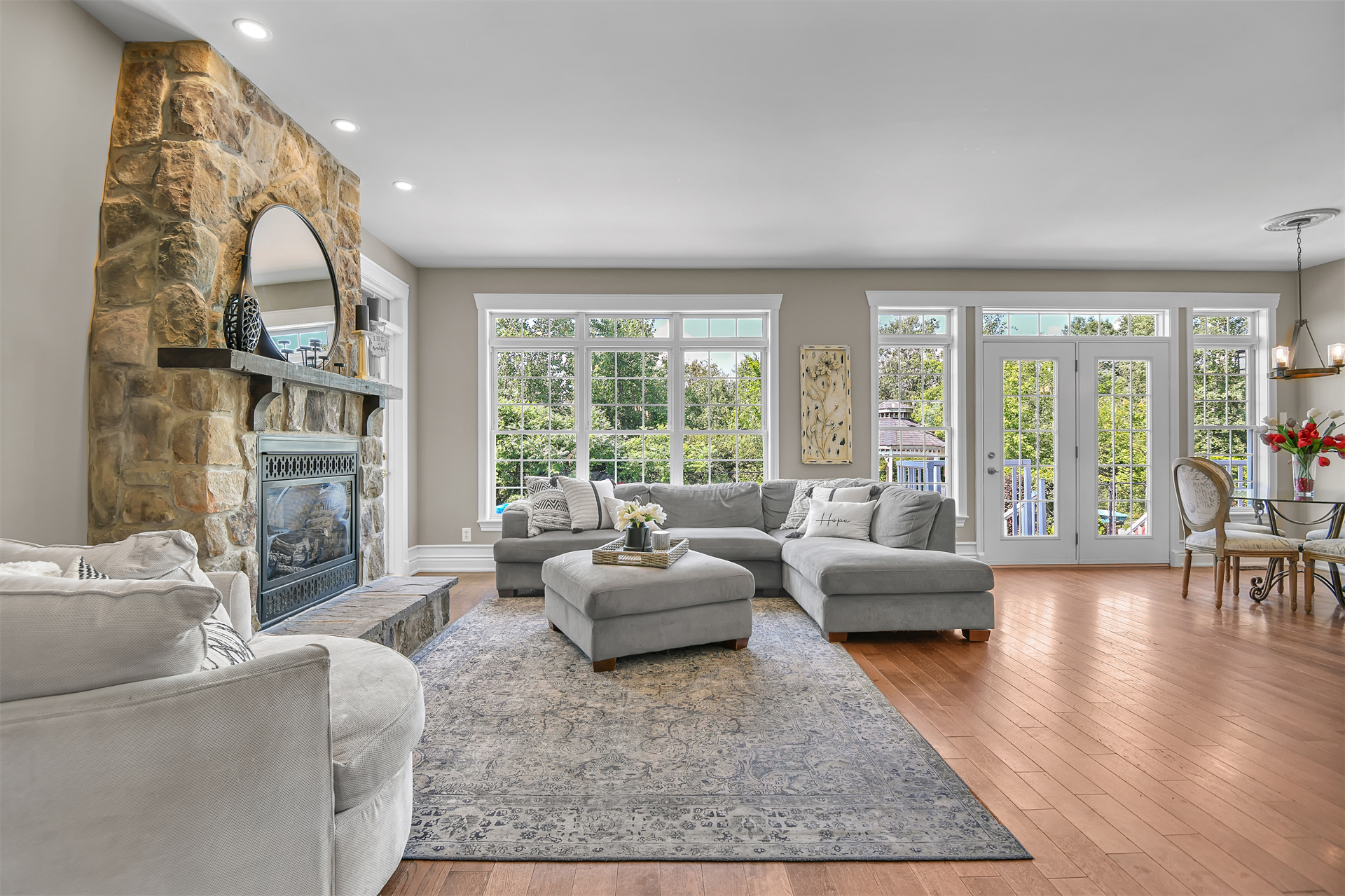 5 Bedroom Single Family Home/House's Image 13