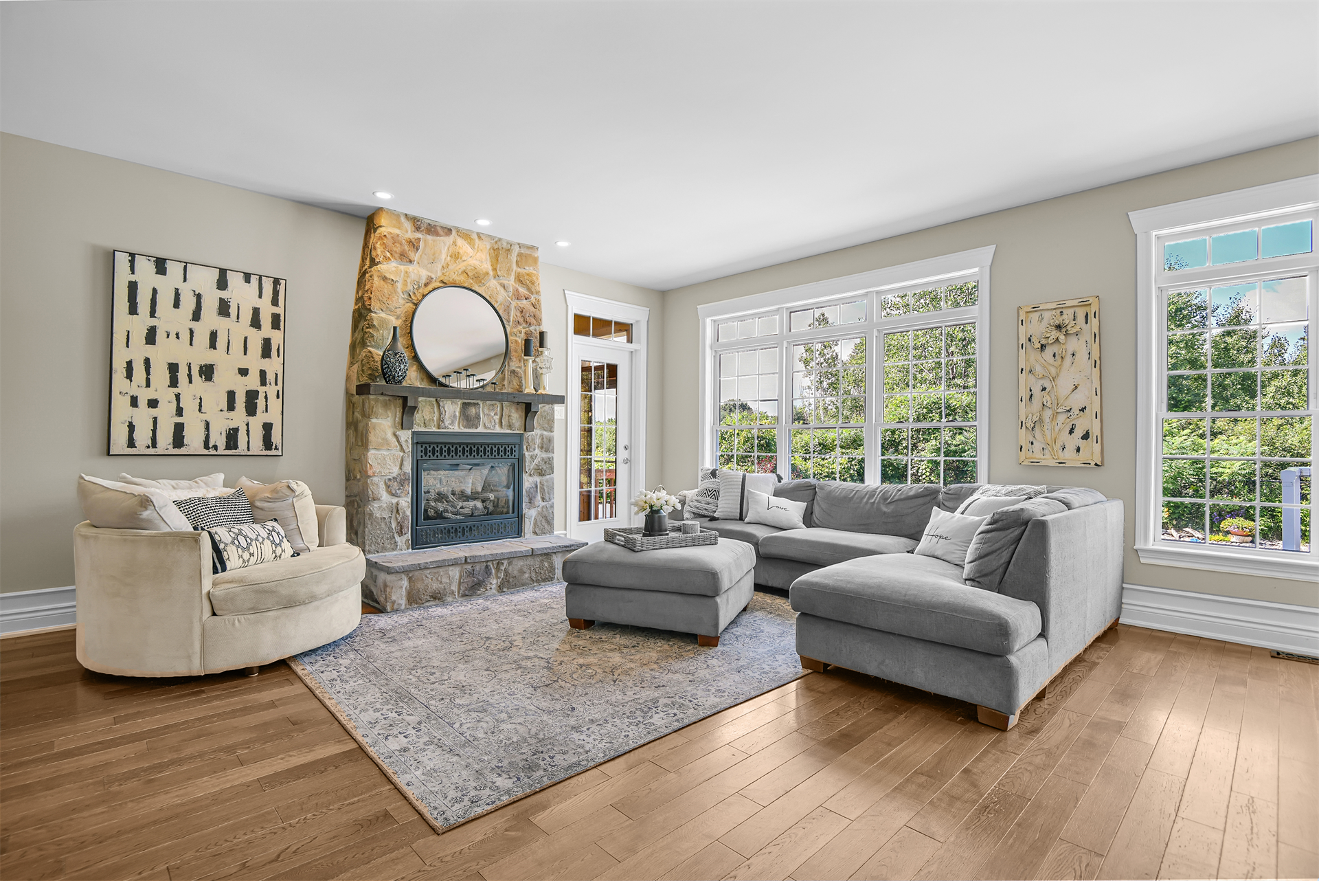 5 Bedroom Single Family Home/House's Image 14