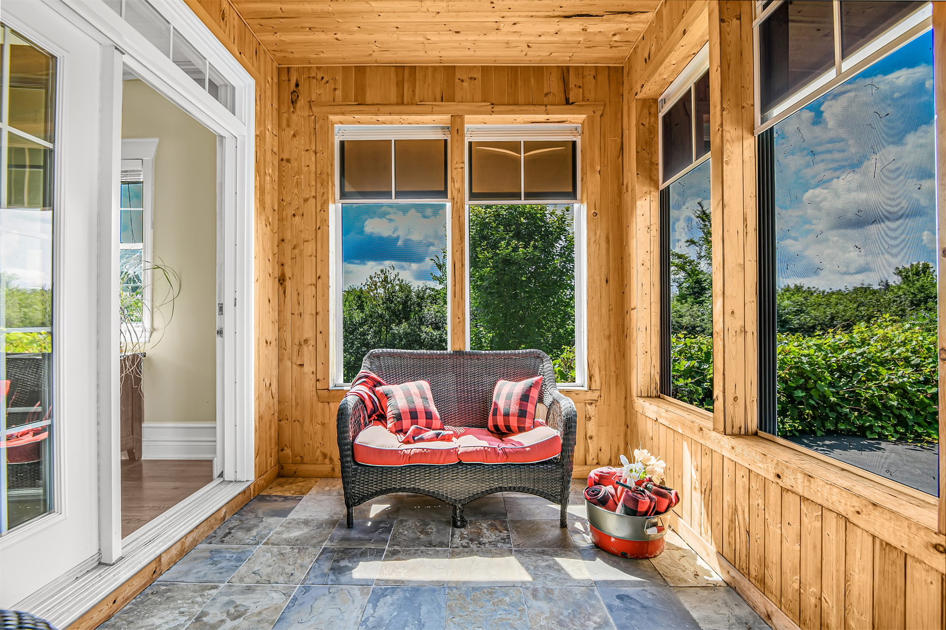 5 Bedroom Single Family Home/House's Image 19