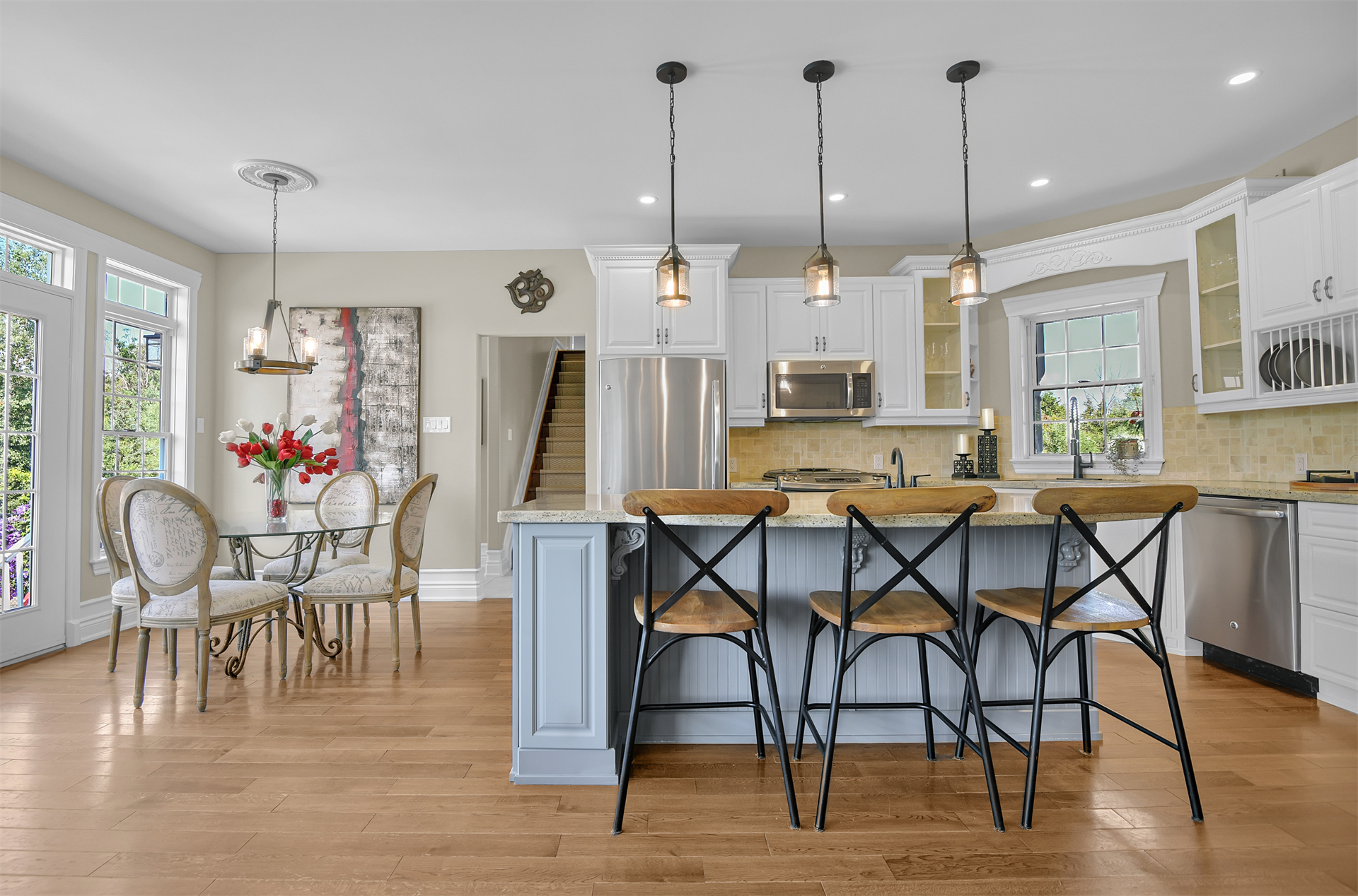 5 Bedroom Single Family Home/House's Image 10