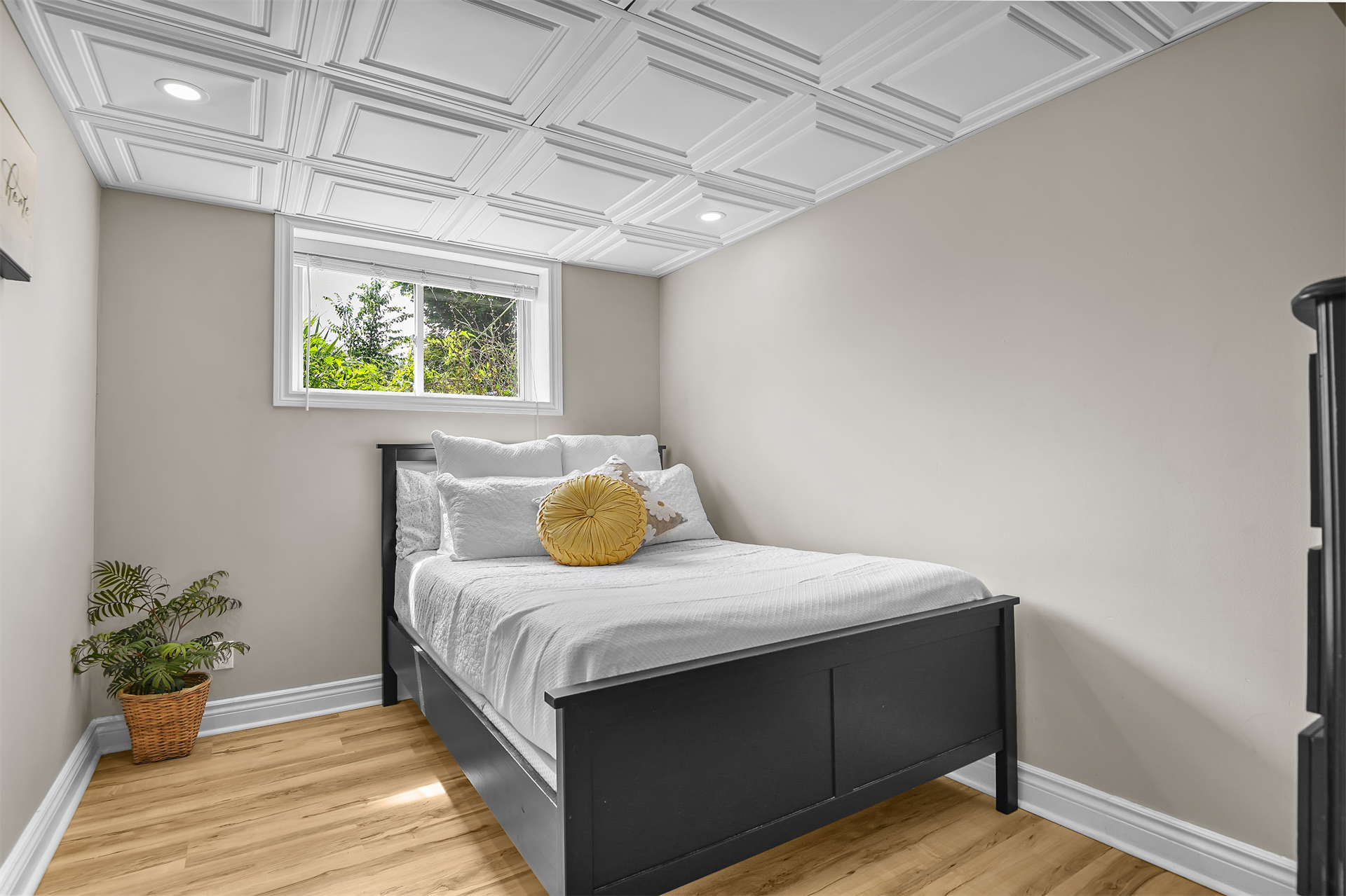 5 Bedroom Single Family Home/House's Image 45