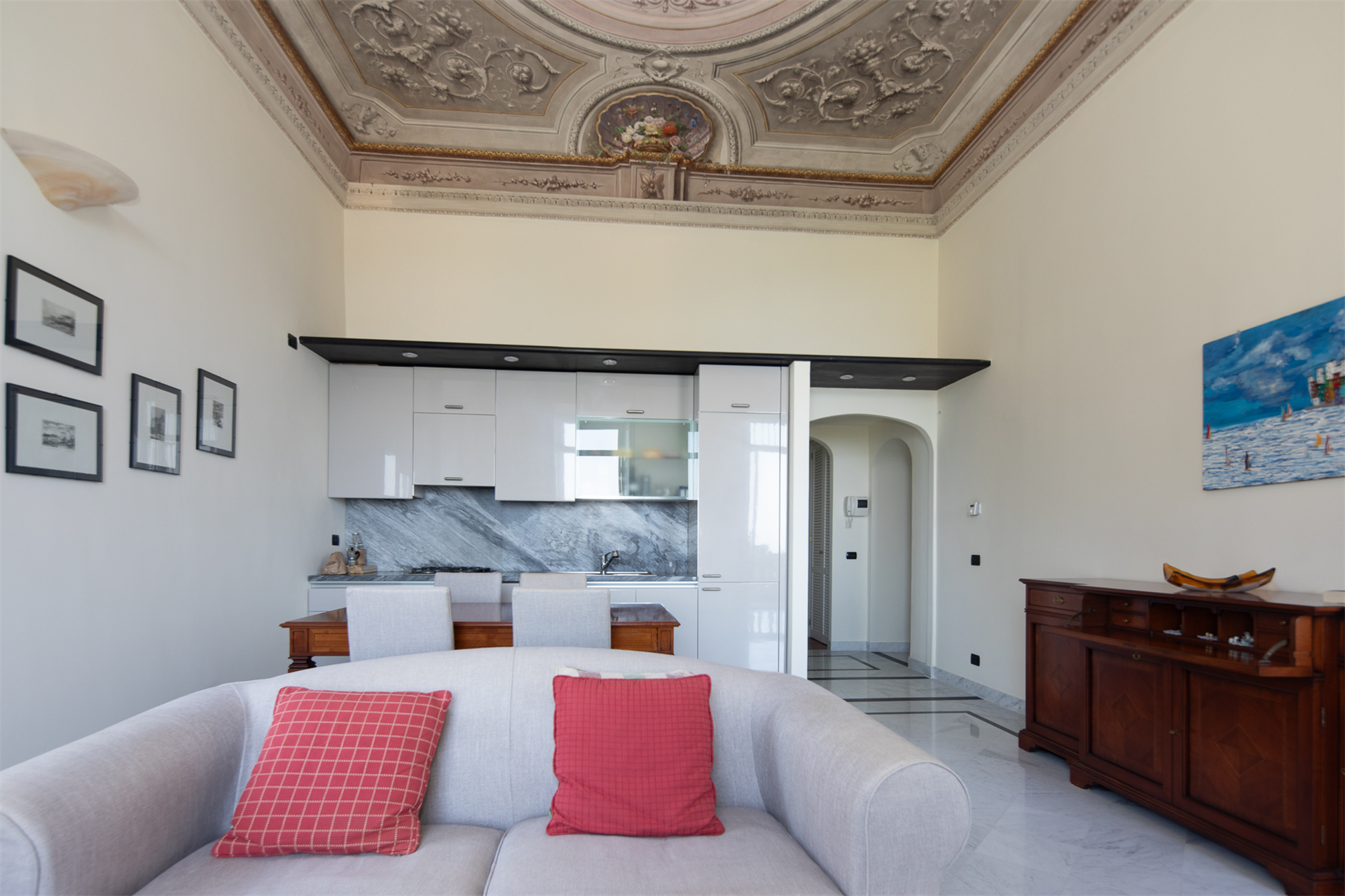 2 Bedroom Apartment/Flat's Image 4