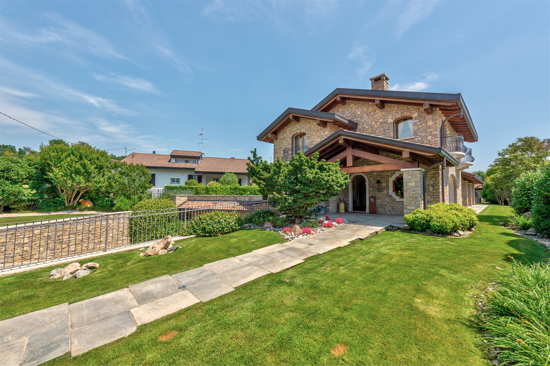 4 Bedroom Villa/Townhouse's Image 14