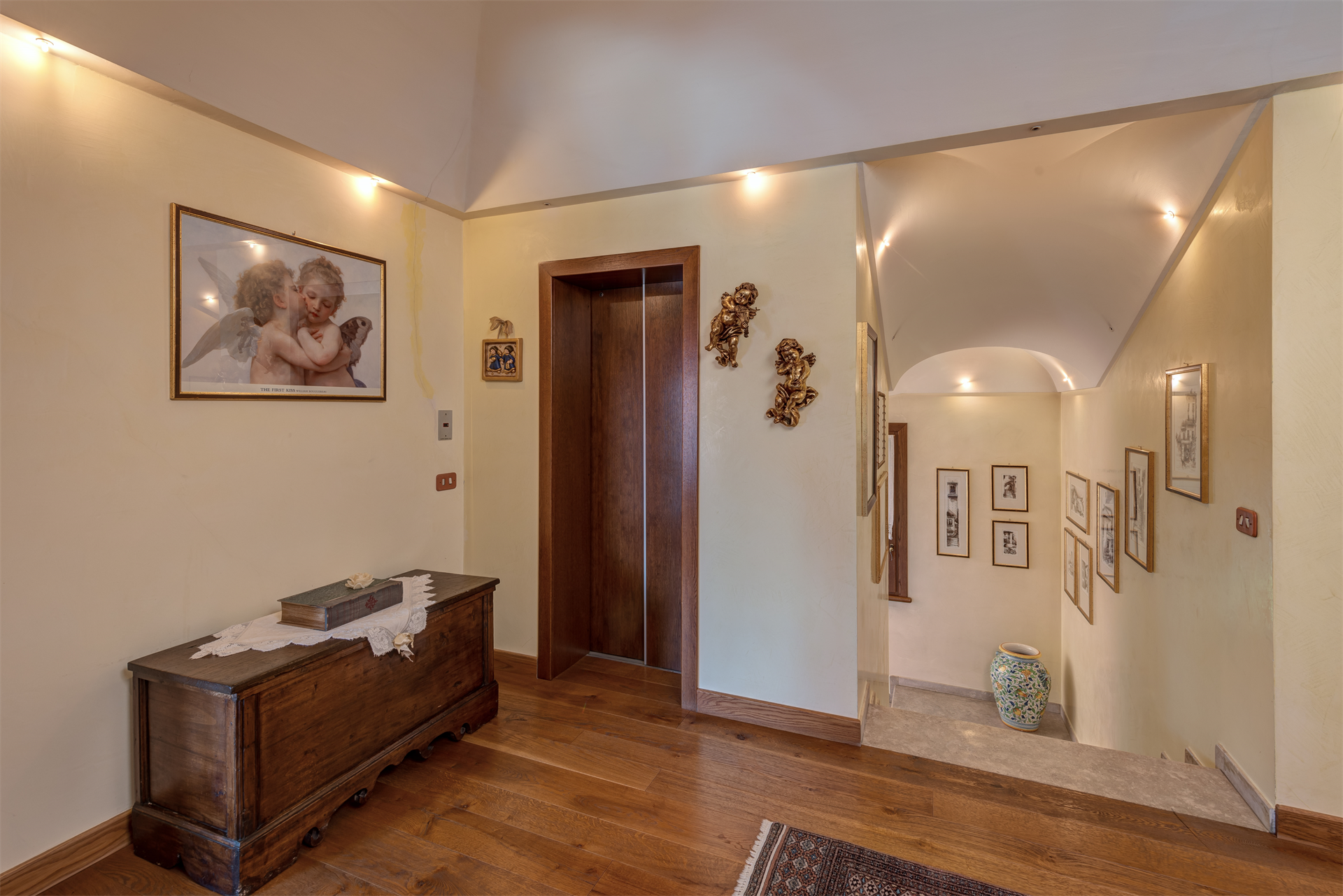 4 Bedroom Villa/Townhouse's Image 6