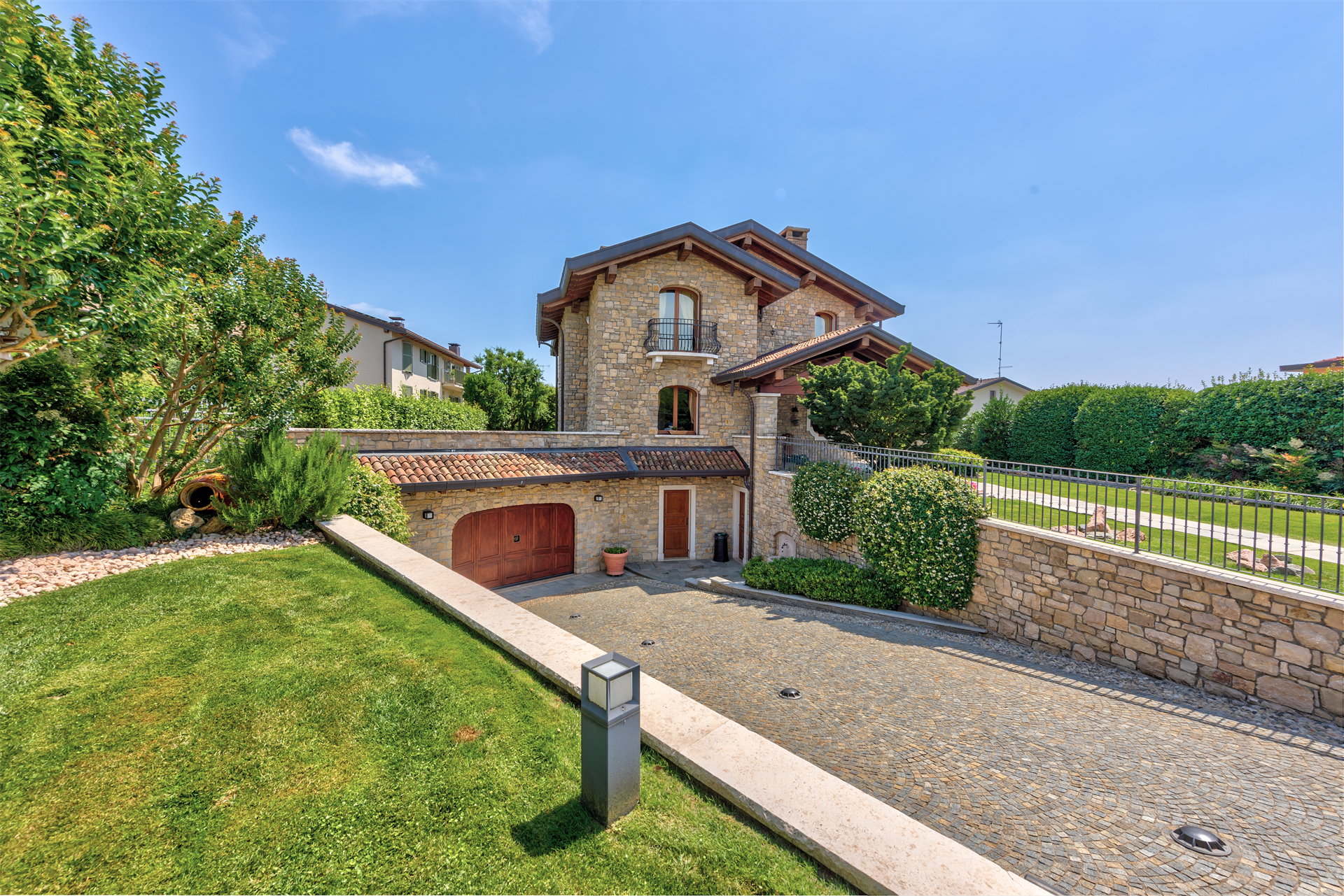 4 Bedroom Villa/Townhouse's Image 15