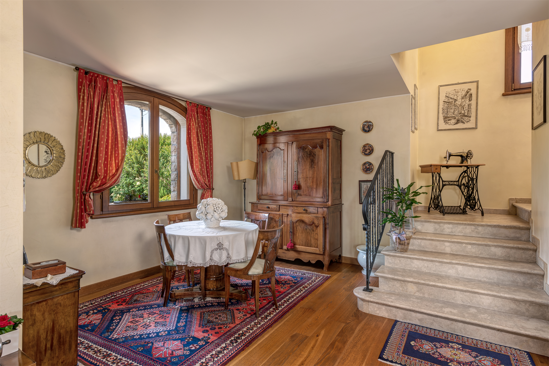 4 Bedroom Villa/Townhouse's Image 5