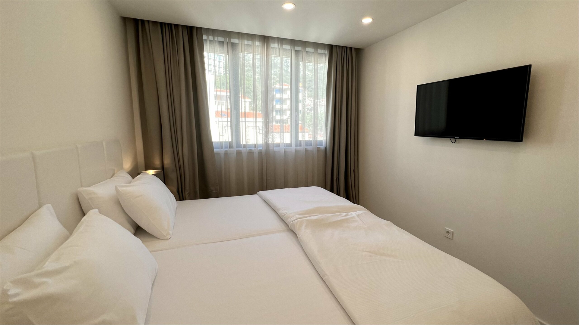 3 Bedroom Apartment/Flat's Image 8