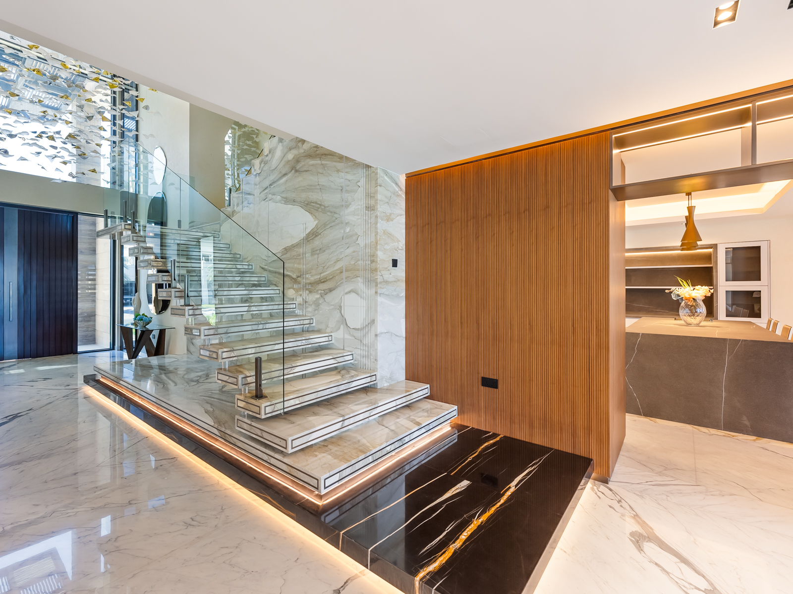5 Bedroom Villa/Townhouse's Image 8