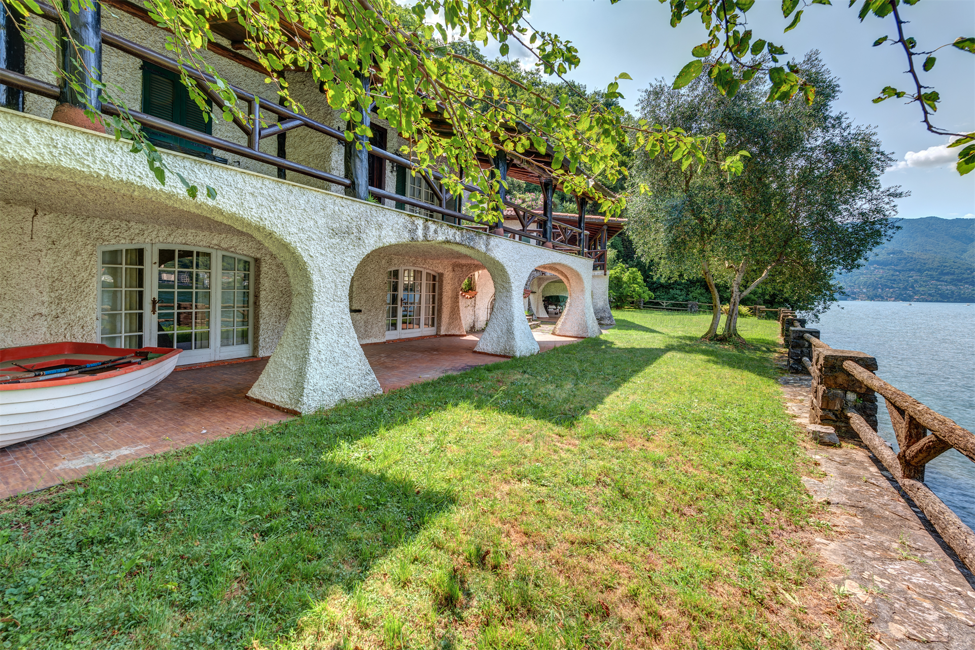 4 Bedroom Villa/Townhouse's Image 6