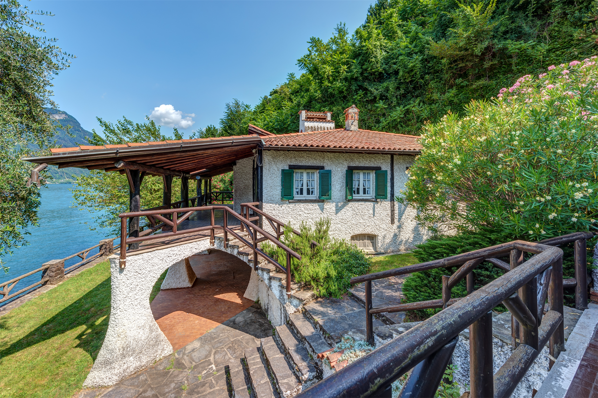 4 Bedroom Villa/Townhouse's Image 12