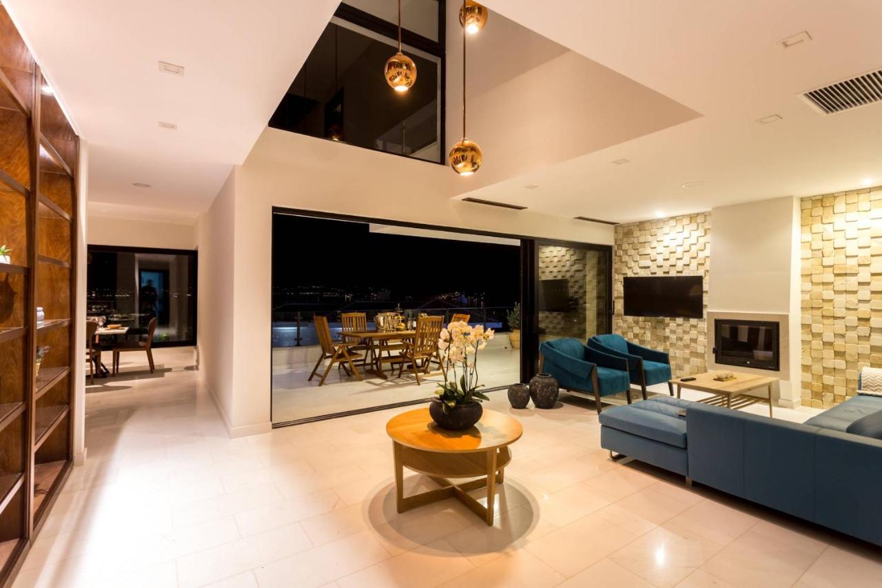 5 Bedroom Villa/Townhouse's Image 15