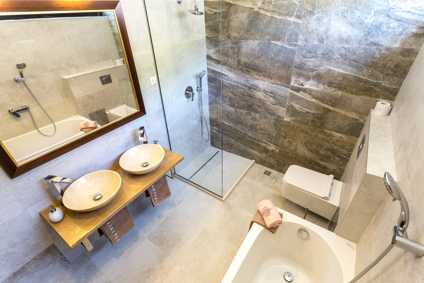 5 Bedroom Villa/Townhouse's Image 25