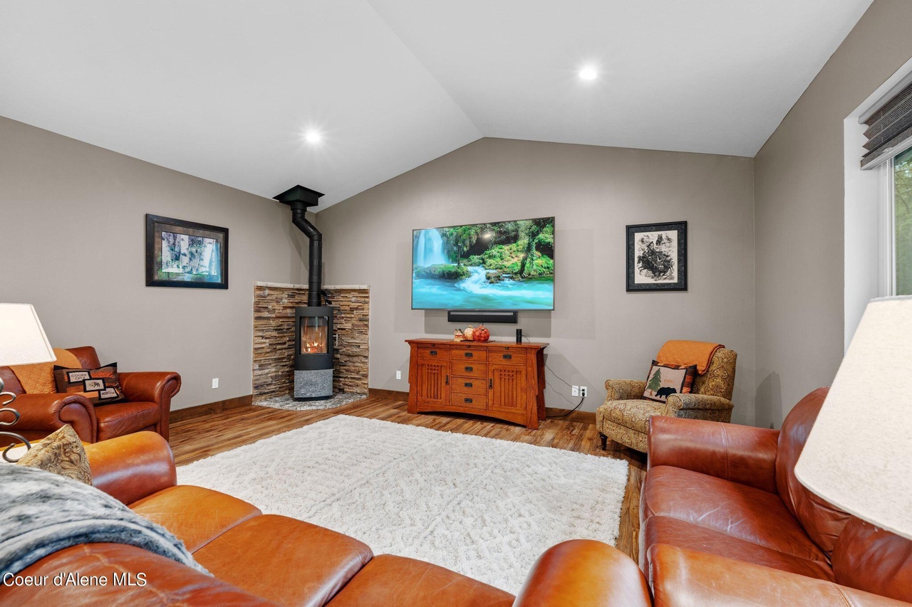 3 Bedroom Single Family Home/House's Image 5