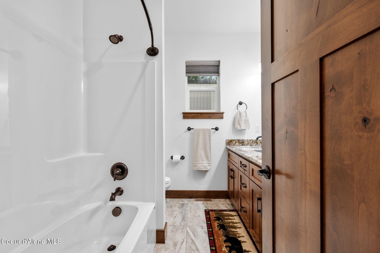 3 Bedroom Single Family Home/House's Image 29