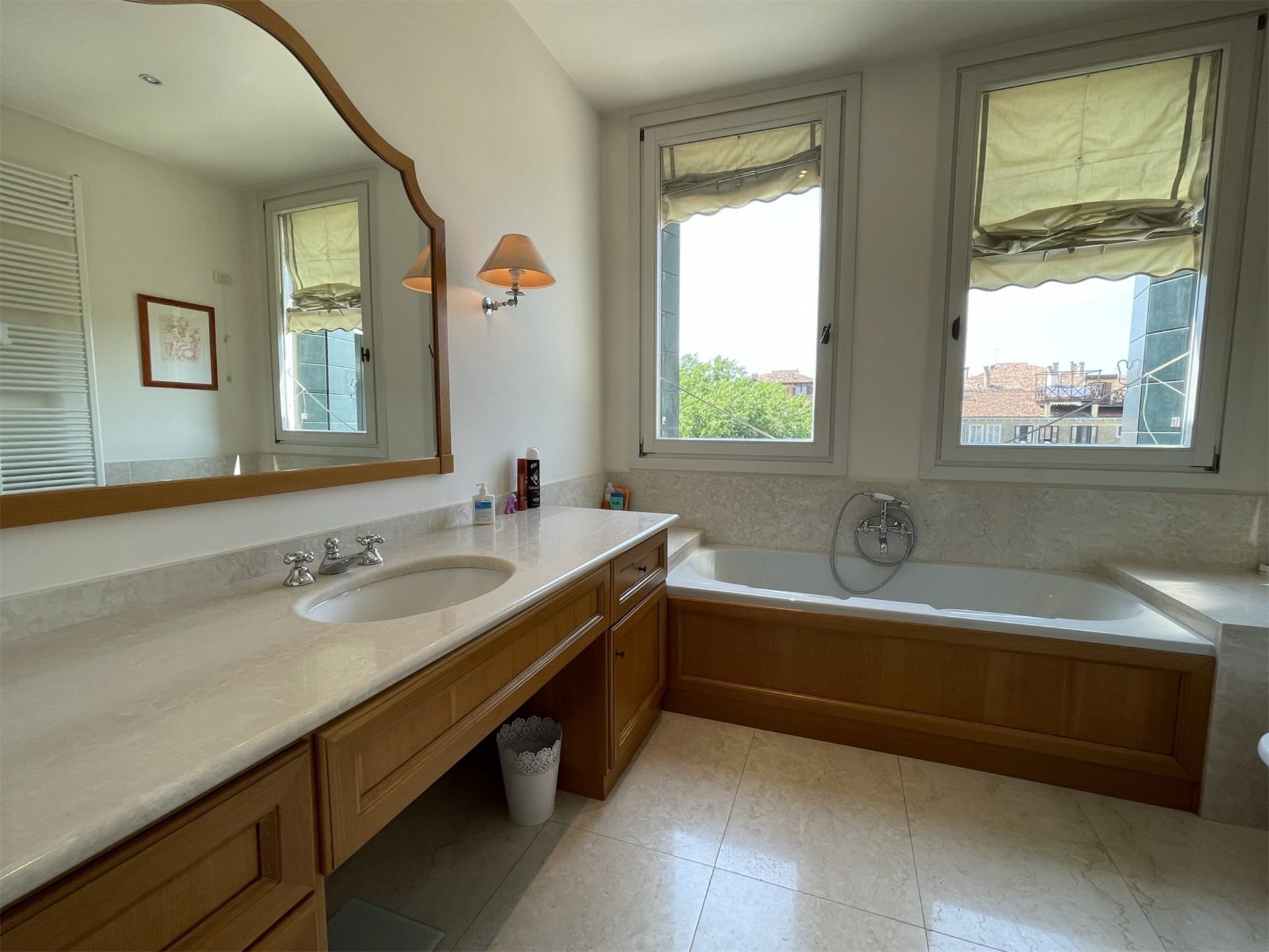 4 Bedroom Apartment/Flat's Image 11