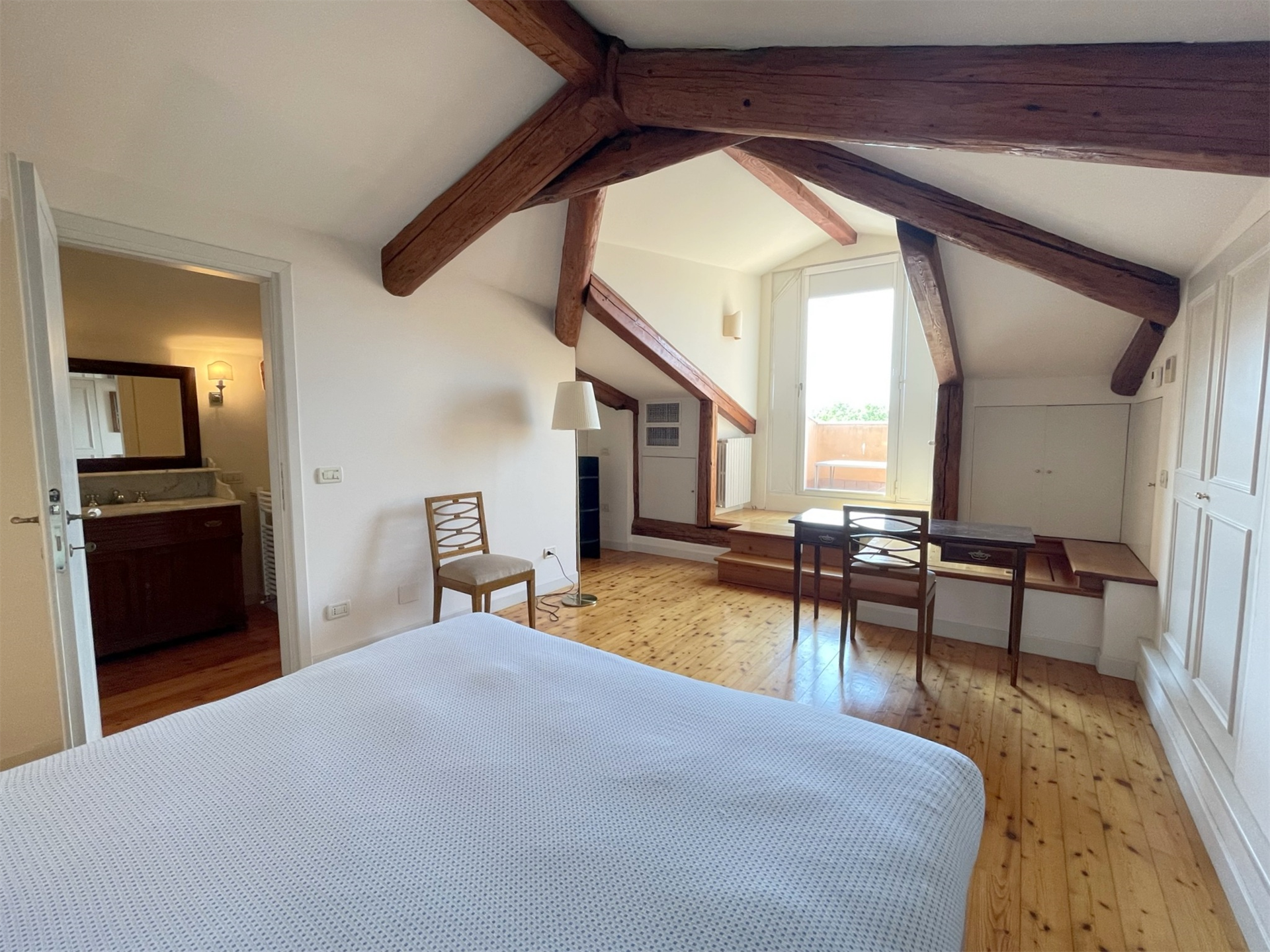 4 Bedroom Apartment/Flat's Image 8