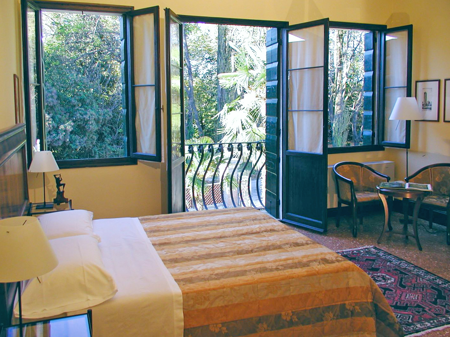 21 Bedroom Villa/Townhouse's Image 8