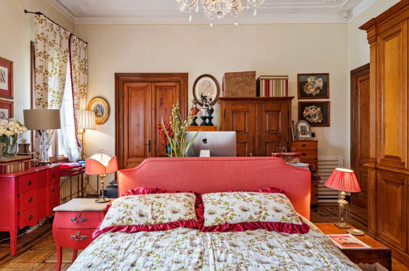 9 Bedroom Villa/Townhouse's Image 19