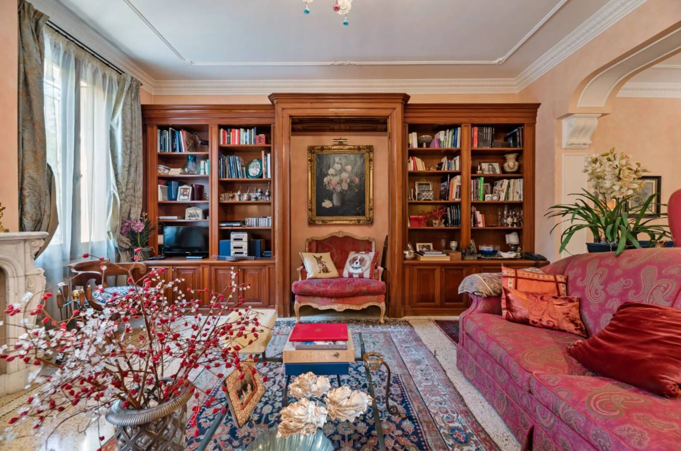 9 Bedroom Villa/Townhouse's Image 16