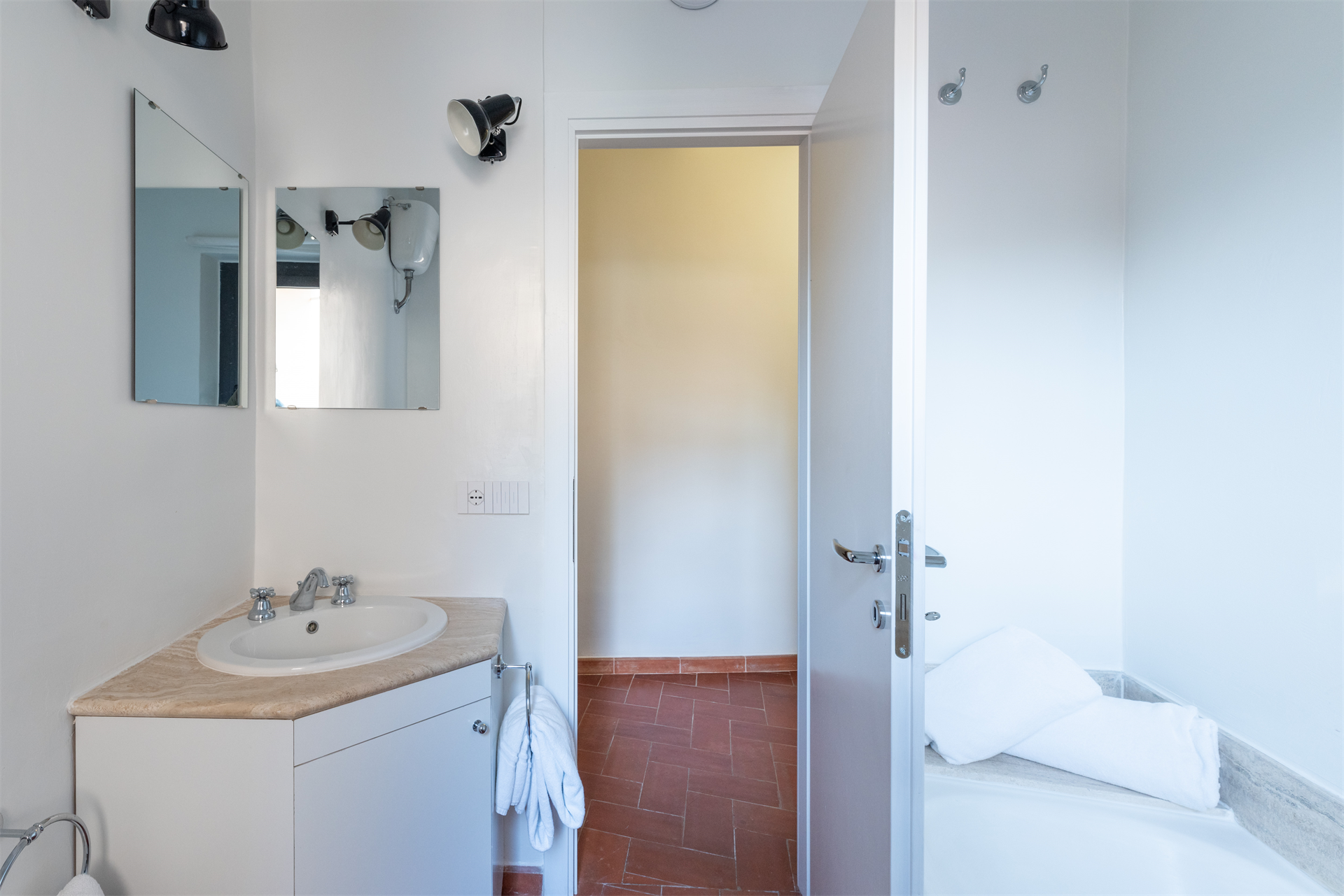 2 Bedroom Apartment/Flat's Image 24